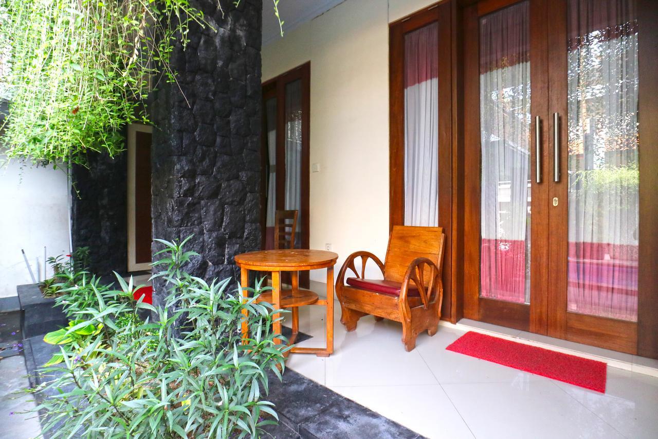 D'Astri Guesthouse Sanur Redpartner Dempasar Exterior foto